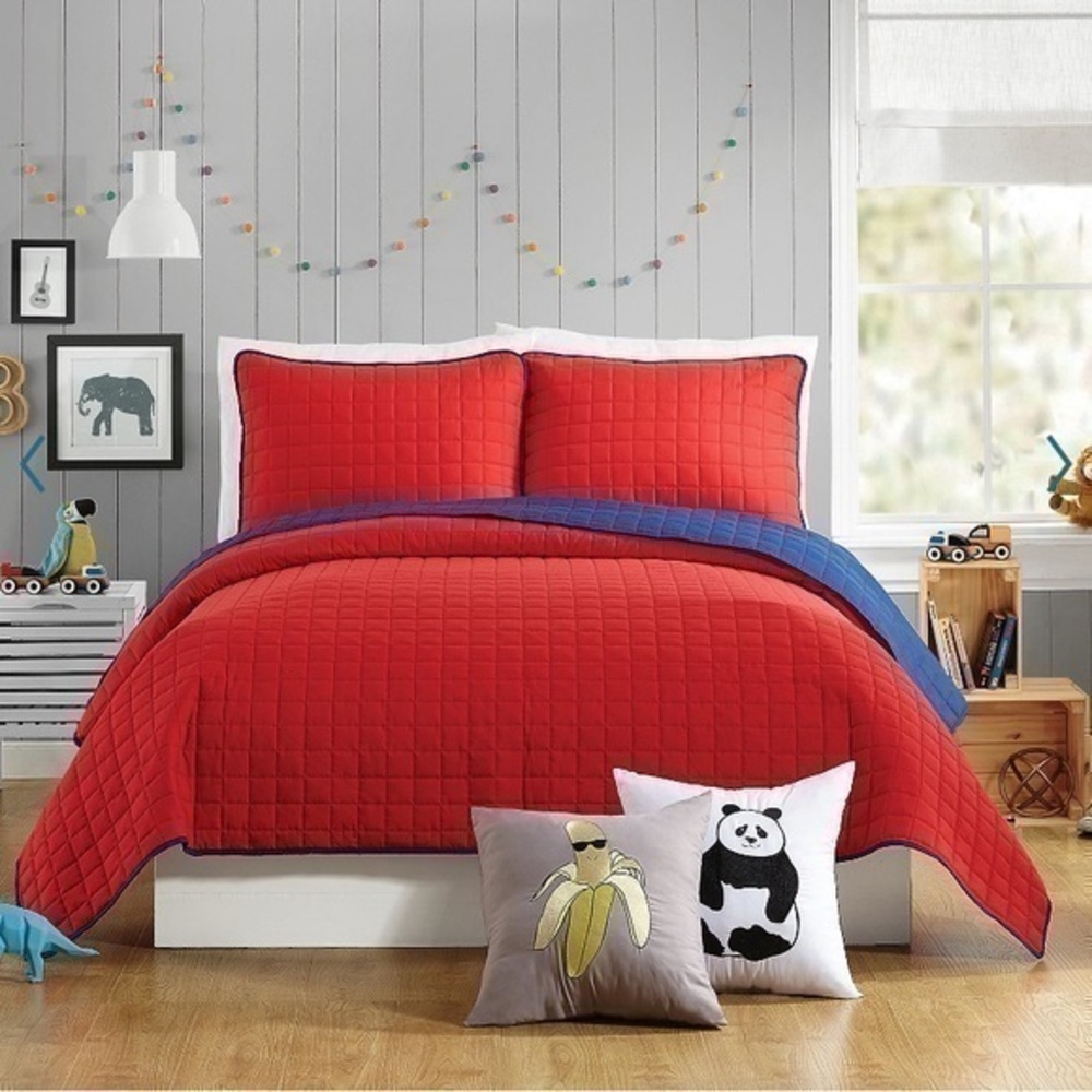 Urban Playground Reversible Quilt Set